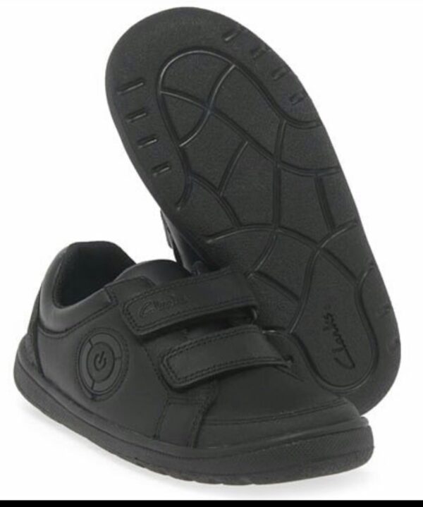 Clarks Boys Fuzzle Pop School Shoe